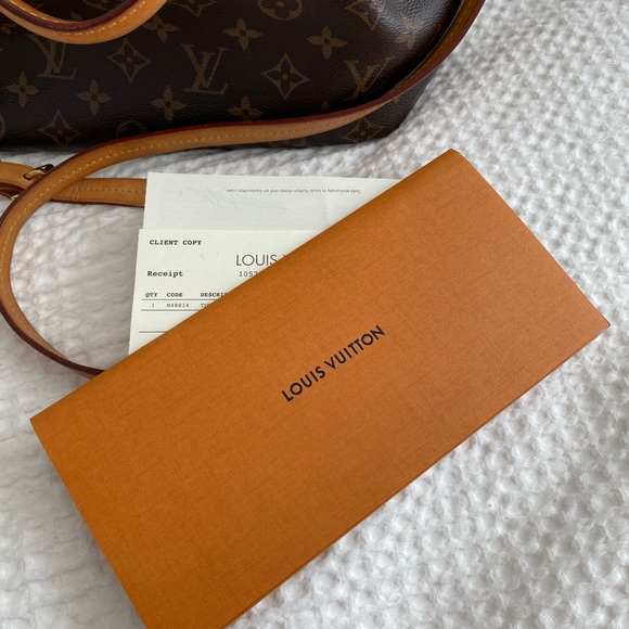 Louis Vuitton TURENNE MM Monograph Bag - Picture 15 of 15